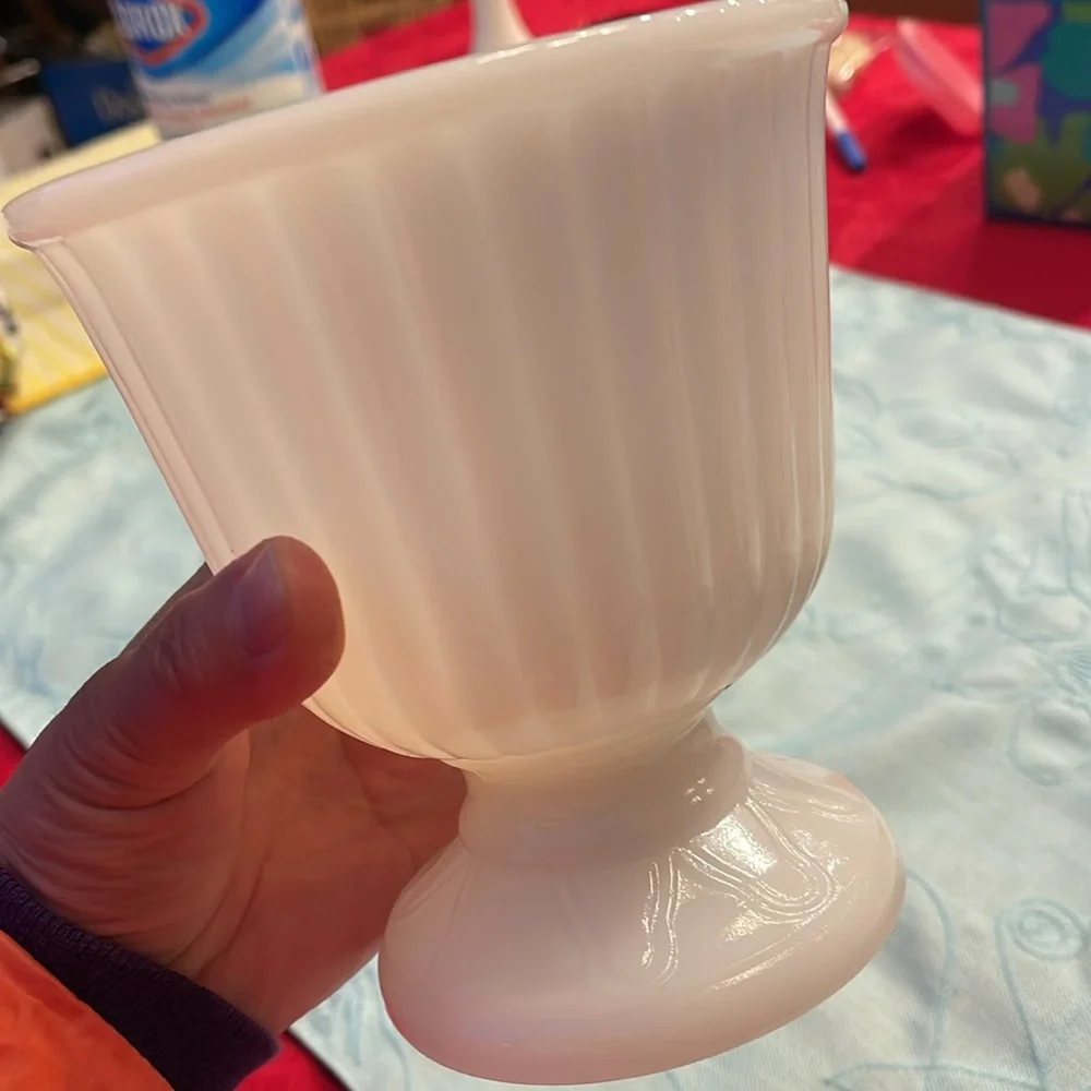 Beautiful vintage milk glass dish